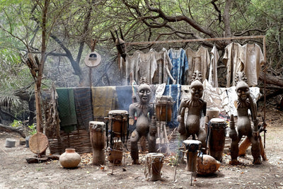Living Archives: Ancestral Currents Between Remembering, Resonance, and Renewal